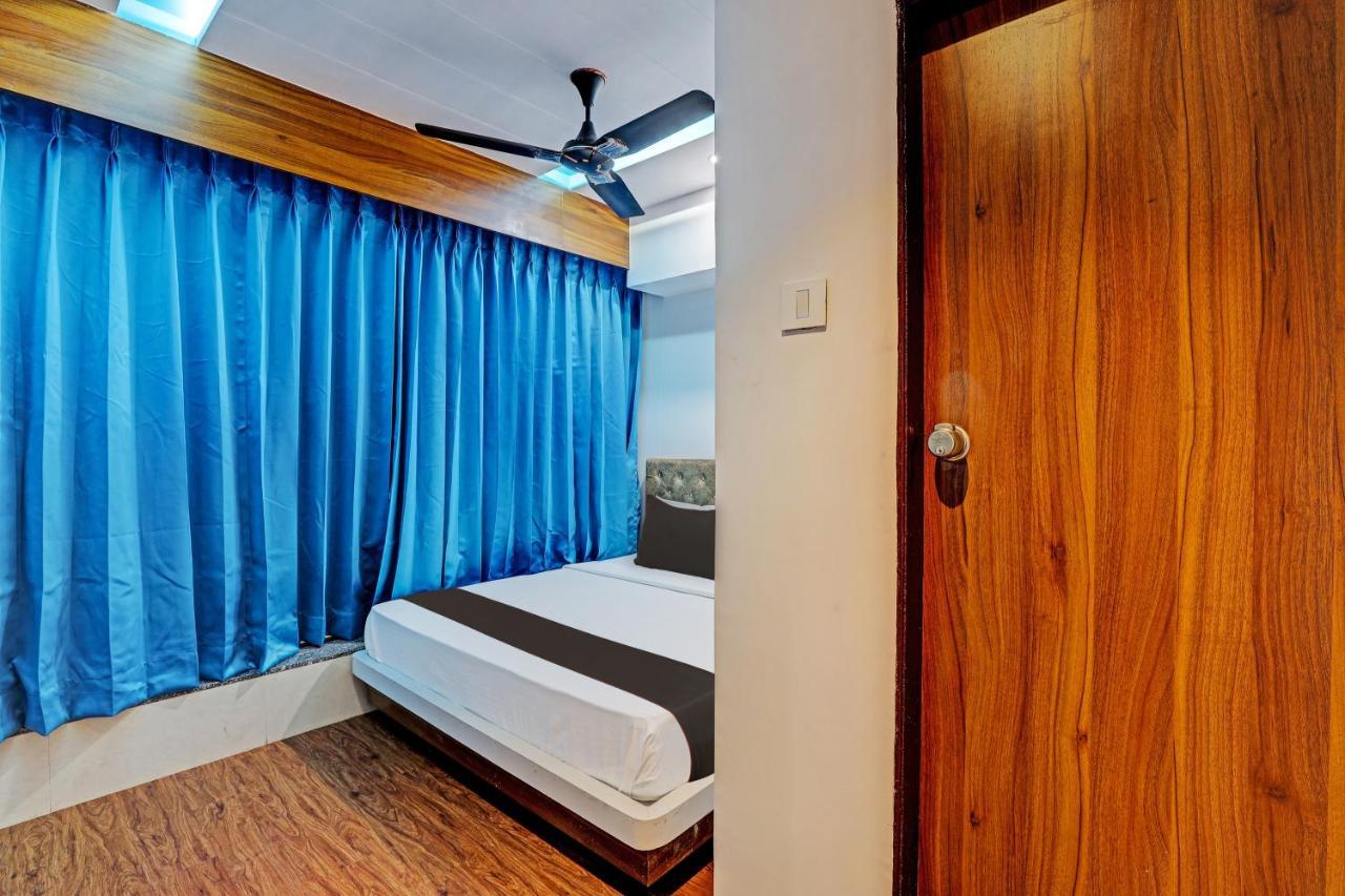 Collection O Hotel Swarg Σουράτ Εξωτερικό φωτογραφία