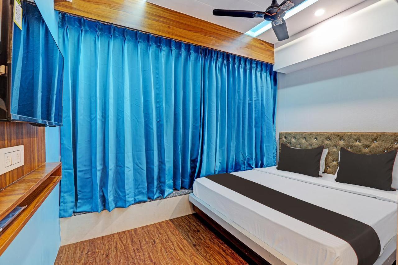 Collection O Hotel Swarg Σουράτ Εξωτερικό φωτογραφία