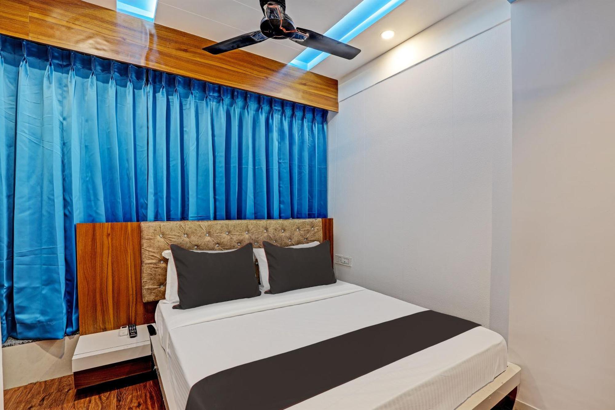 Collection O Hotel Swarg Σουράτ Εξωτερικό φωτογραφία