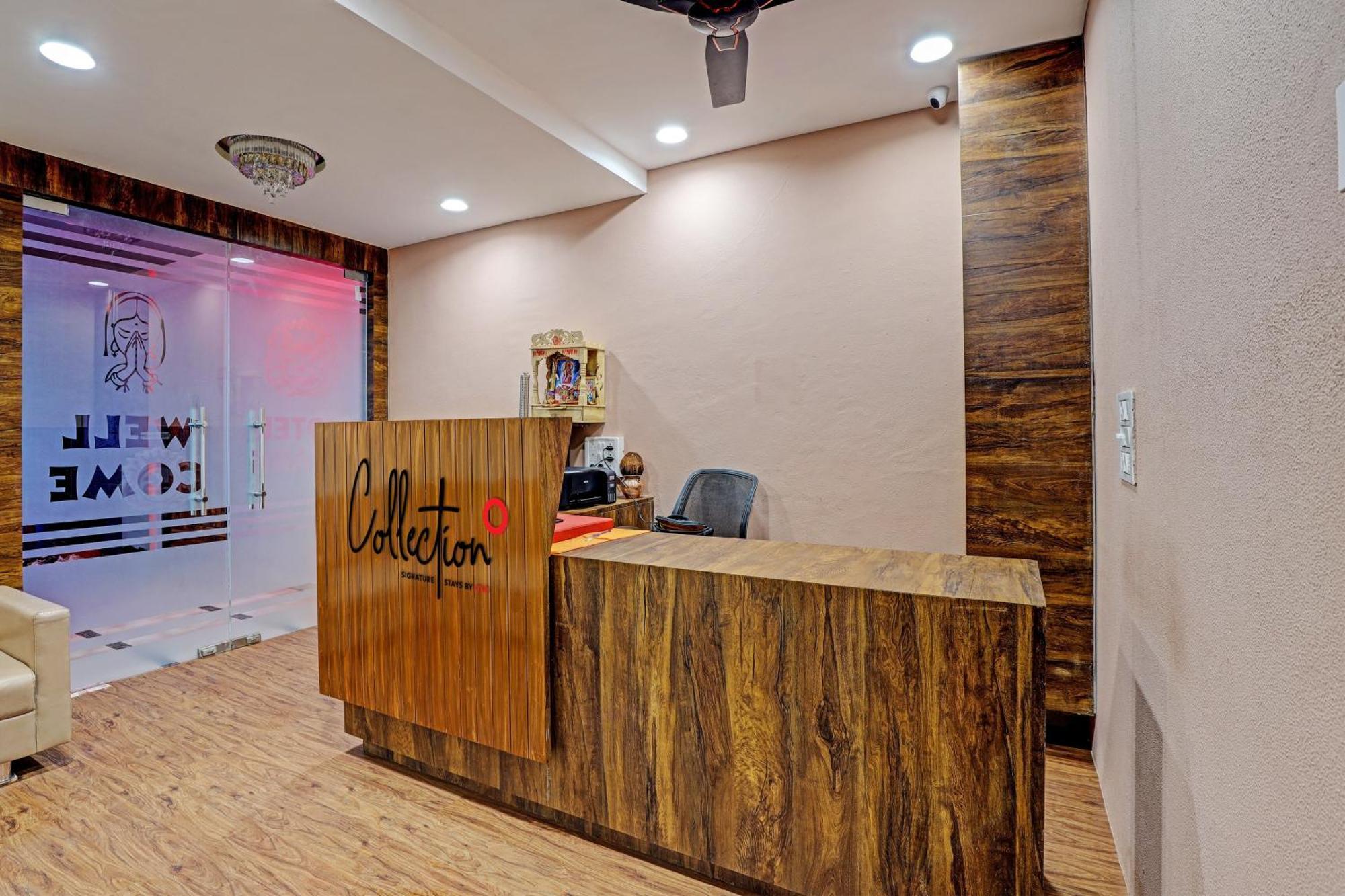 Collection O Hotel Swarg Σουράτ Εξωτερικό φωτογραφία